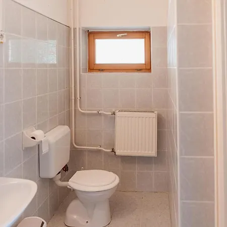 Malomerdo Panzio Pusztavam