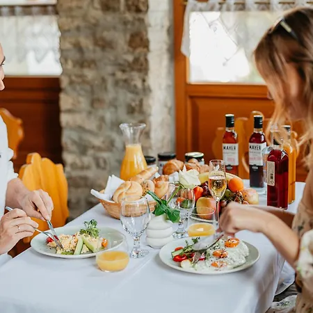 Malomerdo Panzio Bed & Breakfast *