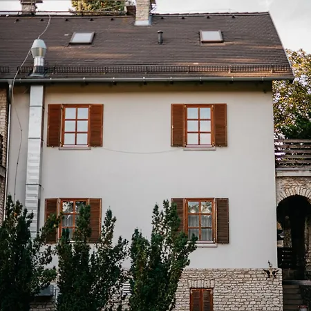 Malomerdő Panzió * Pusztavam