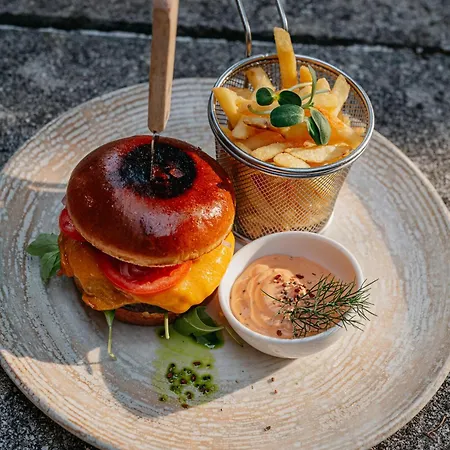 Malomerdo Panzio * Pusztavam