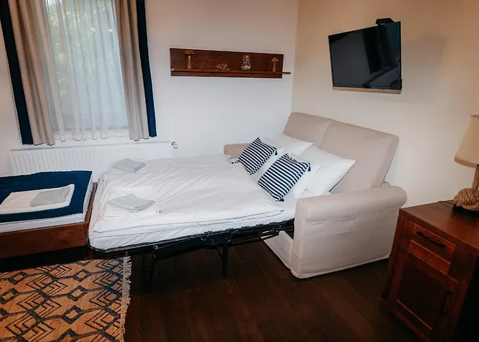Bed & Breakfast Malomerdo Panzio Pusztavam